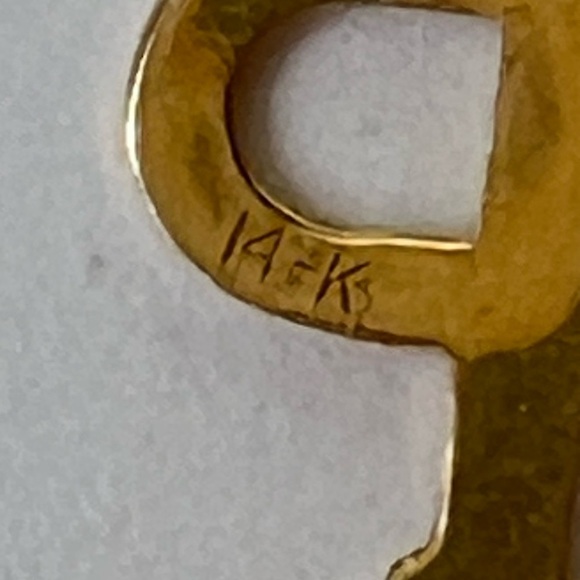 14K YELLOW GOLD VINTAGE INITIAL “P” CHARM PENDANT SIGNED MK - Picture 3 of 6